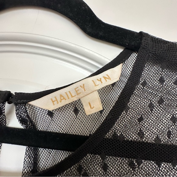 HAILEY LYN casual cocktail dress, flowy overlay embroidered flowers w/ lace top - Picture 4 of 7